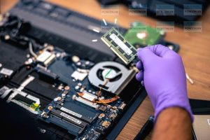 Thay-ram-cho-laptop-1