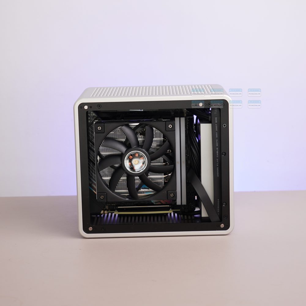 Pc Mini Itx Cooj Mq6 Cấu Hình Intel Ultra 5 245k Cùng Vga Rtx 5060 Ti 4
